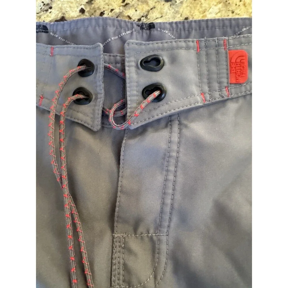 North Face Classic V RipStop Camo Hybrid‎ Board Shorts Swim Trunks Mens 32